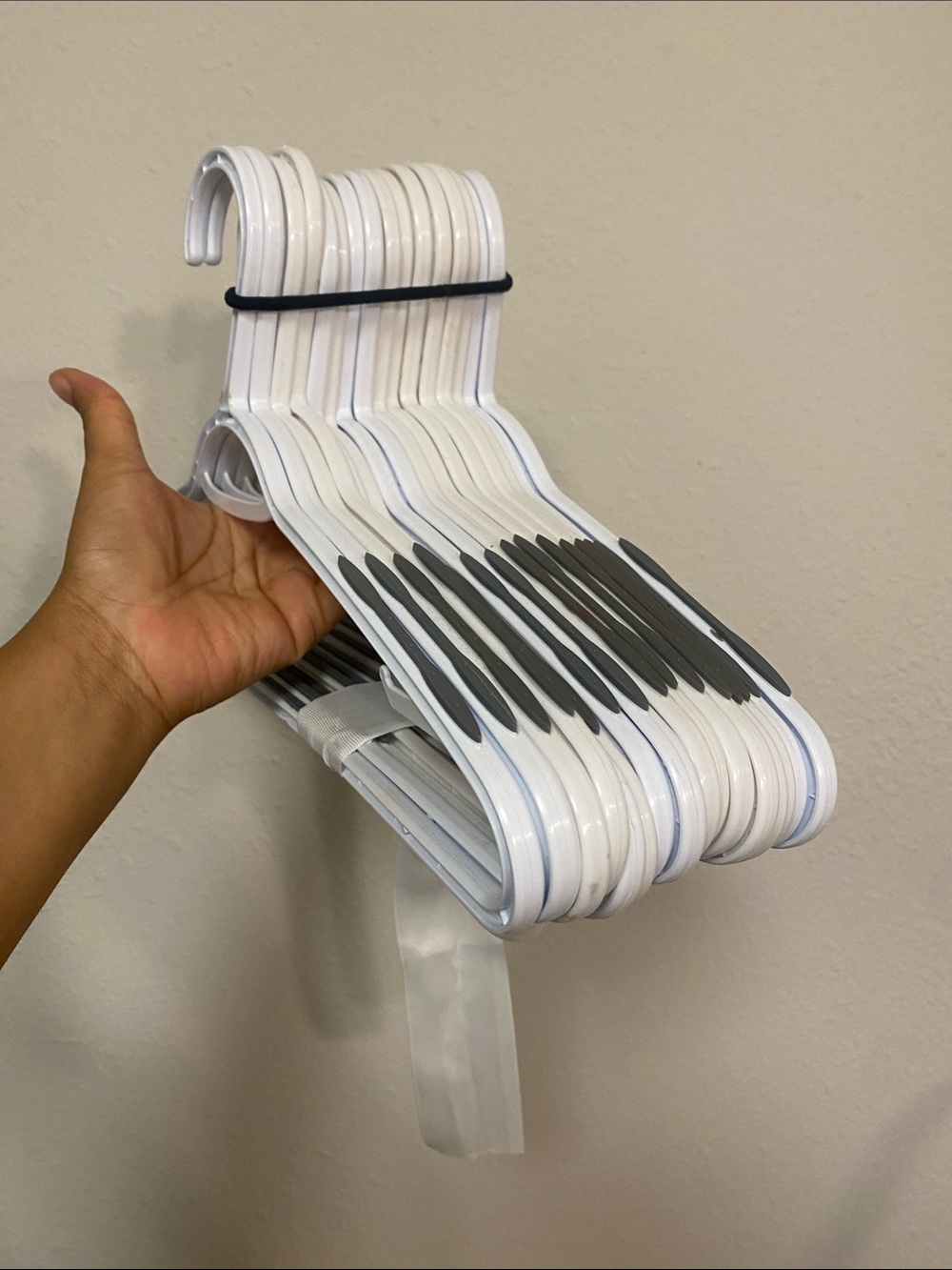 Non-Slip Clothes Hangers - 16 Piece Non-branded White Plastic